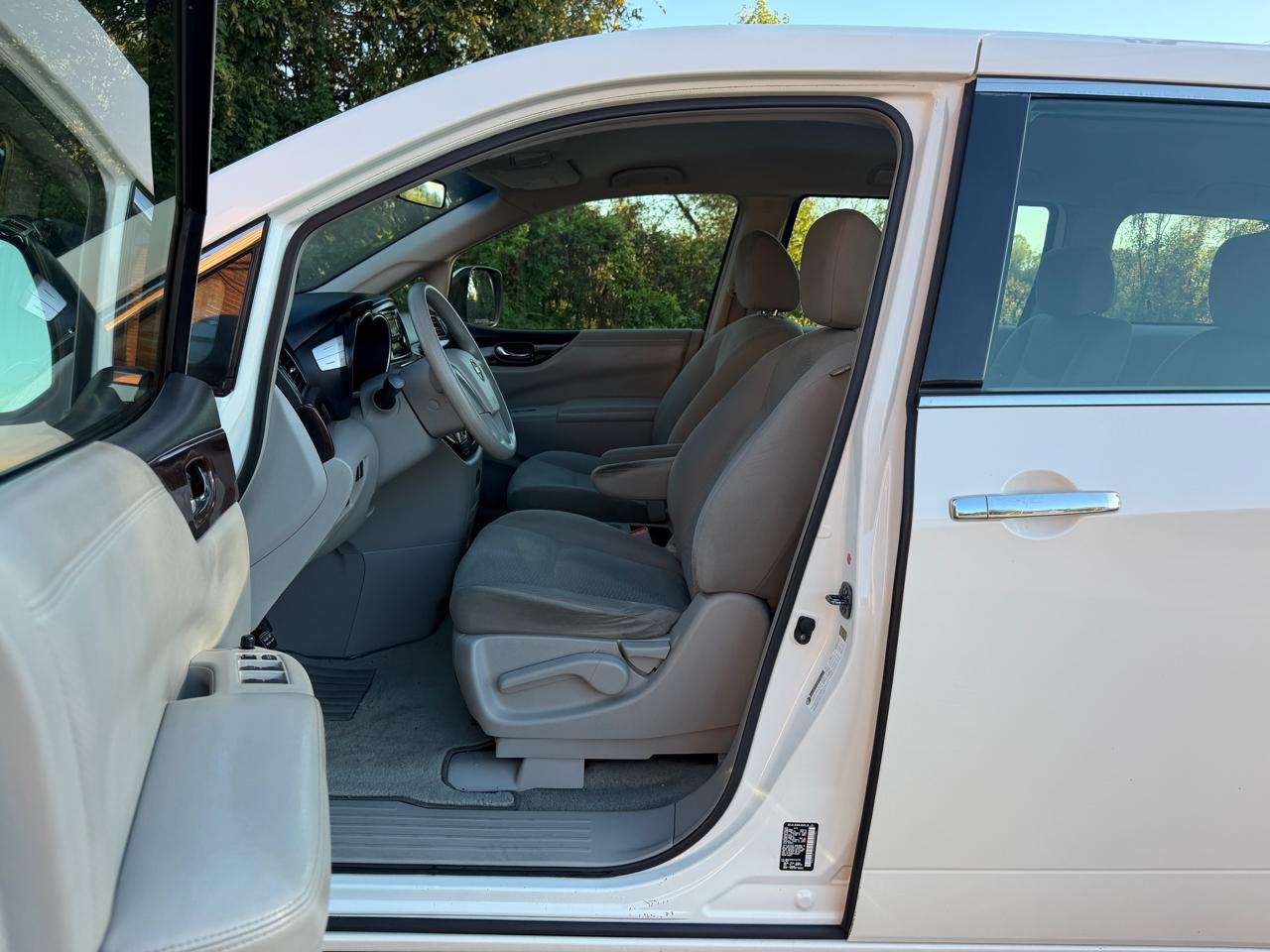Nissan Quest S 2015