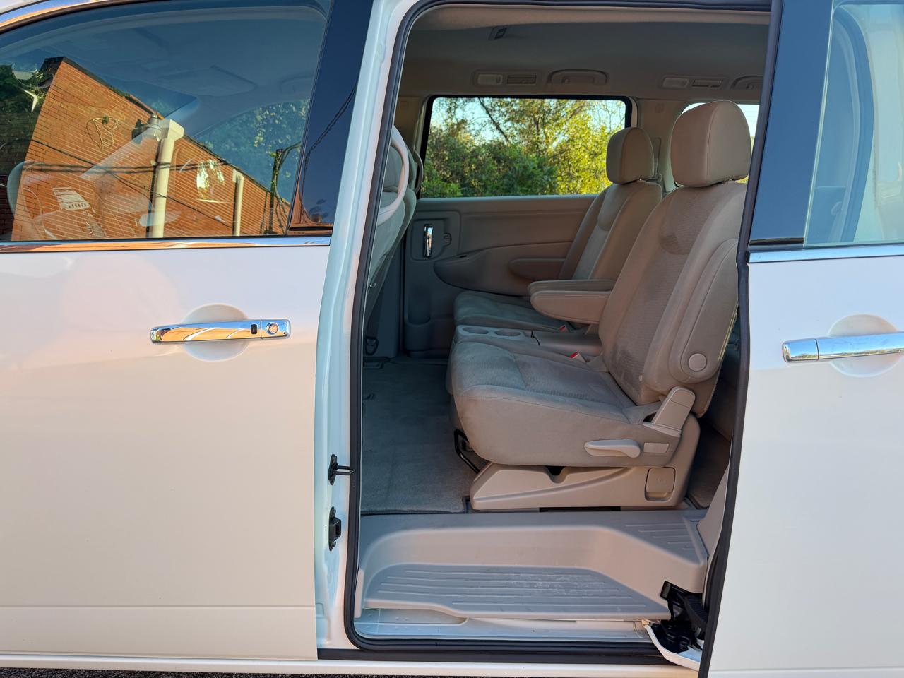 Nissan Quest S 2015