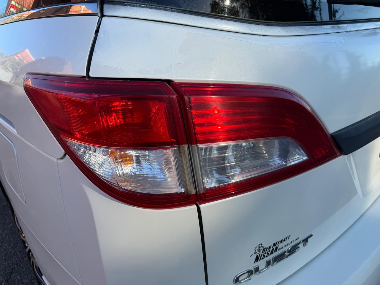 Nissan Quest S 2015