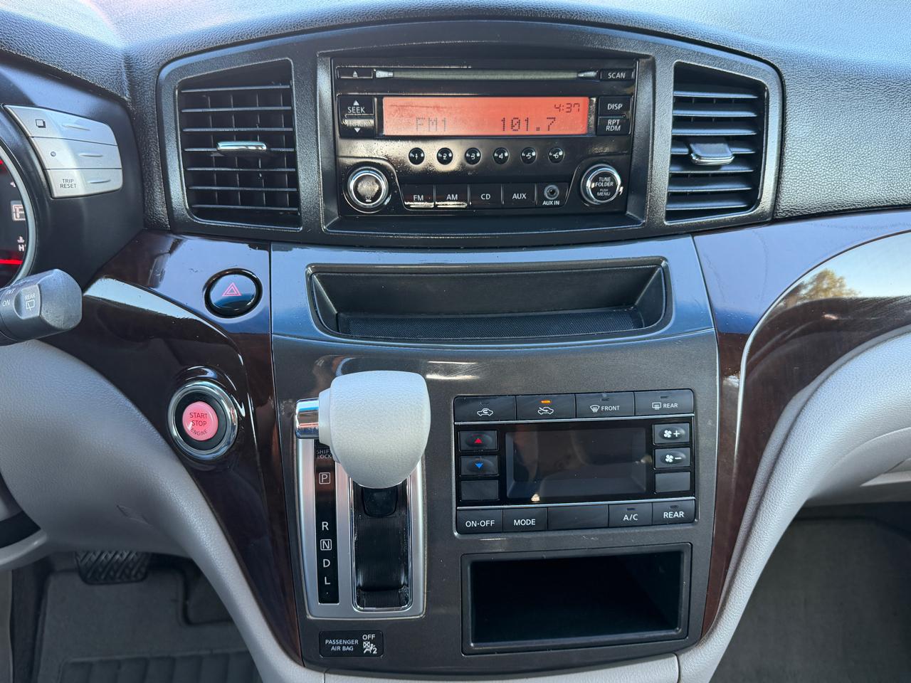 Nissan Quest S 2015