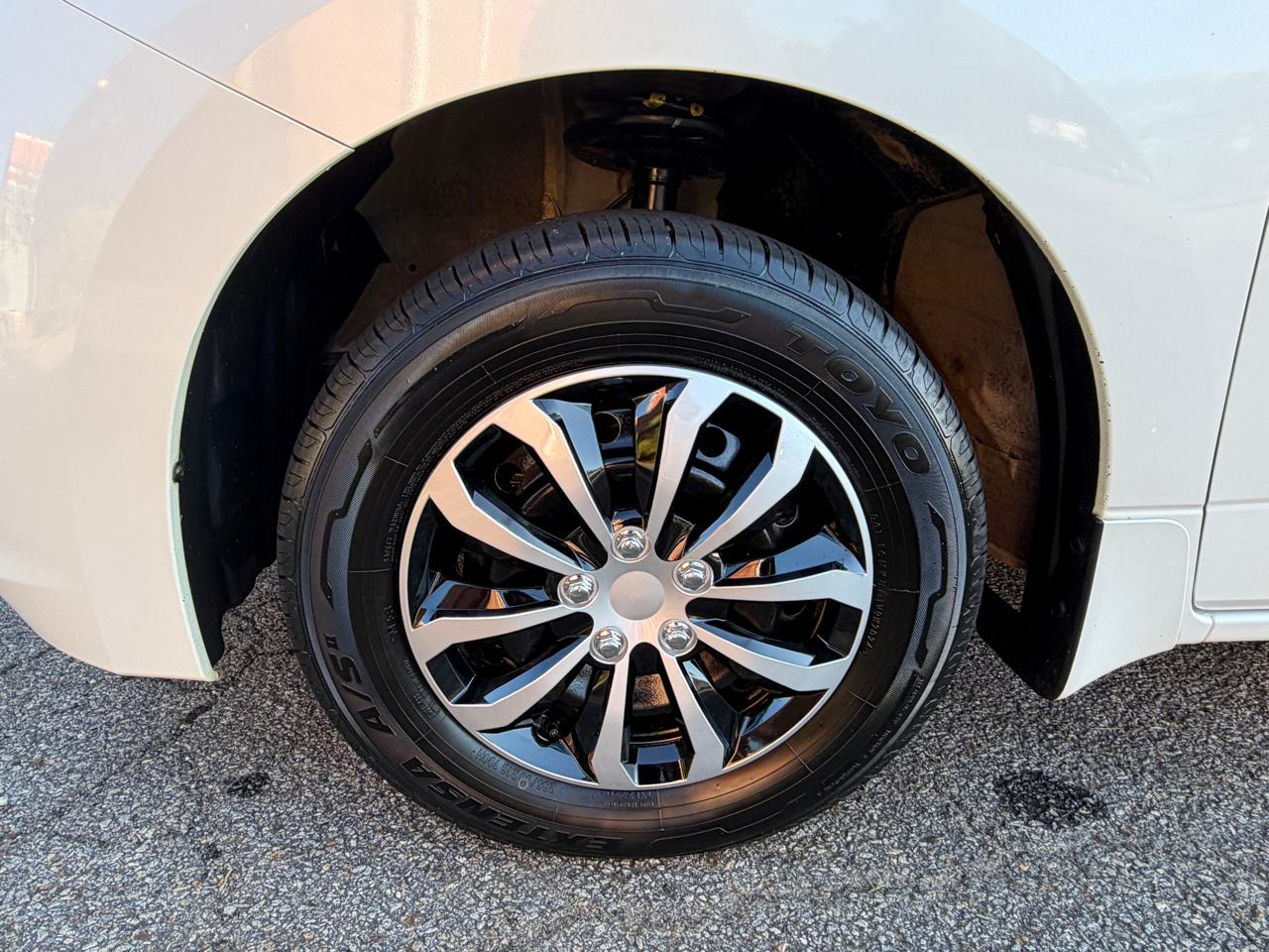 Nissan Quest S 2015