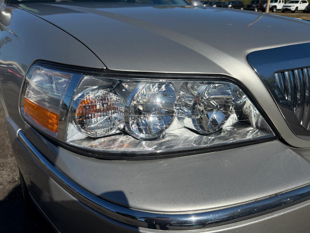 Lincoln Town Car Executive 2003