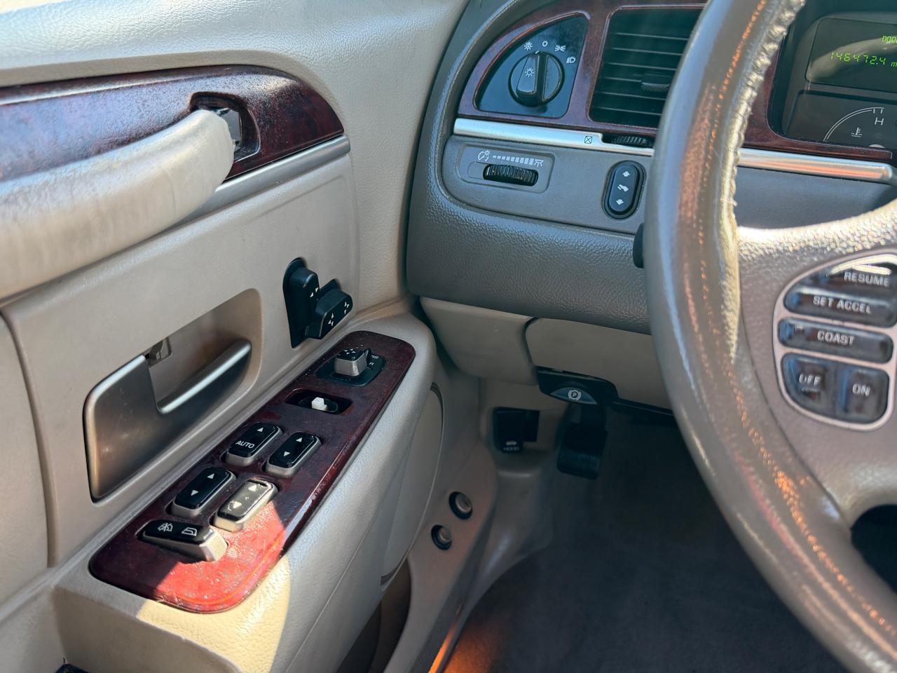Lincoln Town Car Executive 2003