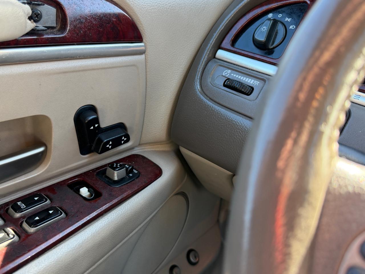 Lincoln Town Car Executive 2003