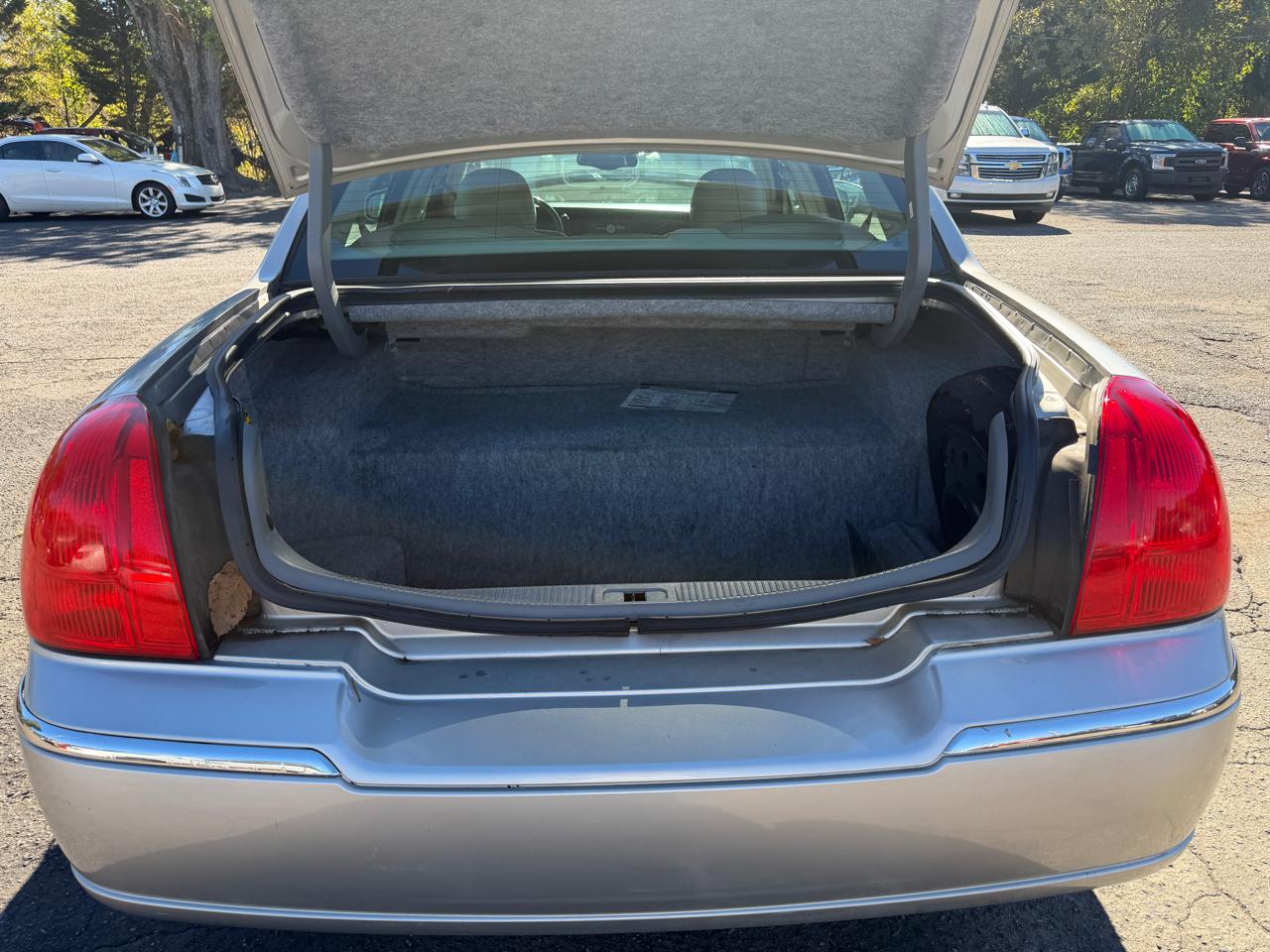 Lincoln Town Car Executive 2003