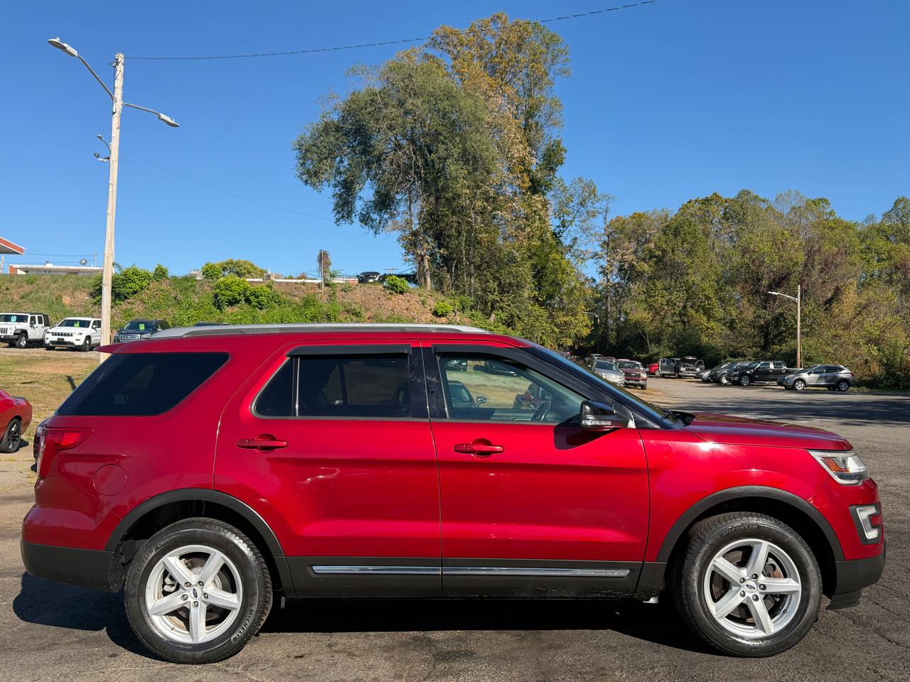 Ford Explorer XLT 4WD 2017