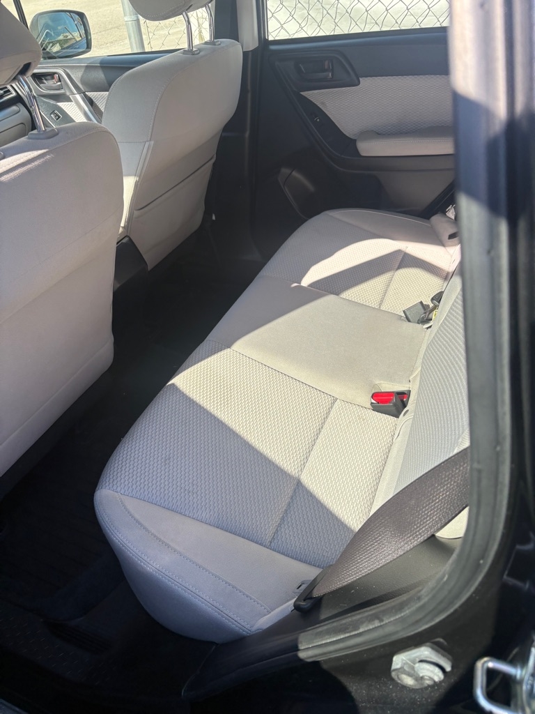 2018 Subaru Forester 2.5i Premium photo 5