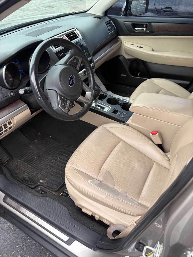 Subaru Outback 2.5i Limited 2011