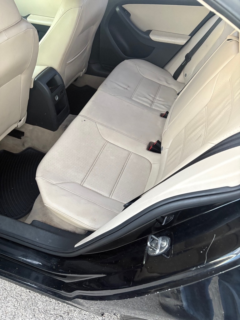 Volkswagen Jetta SE 2013