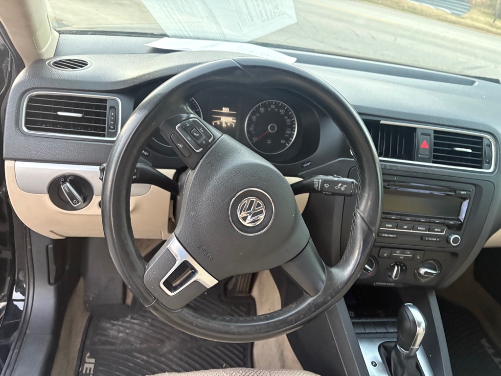 Volkswagen Jetta SE 2013