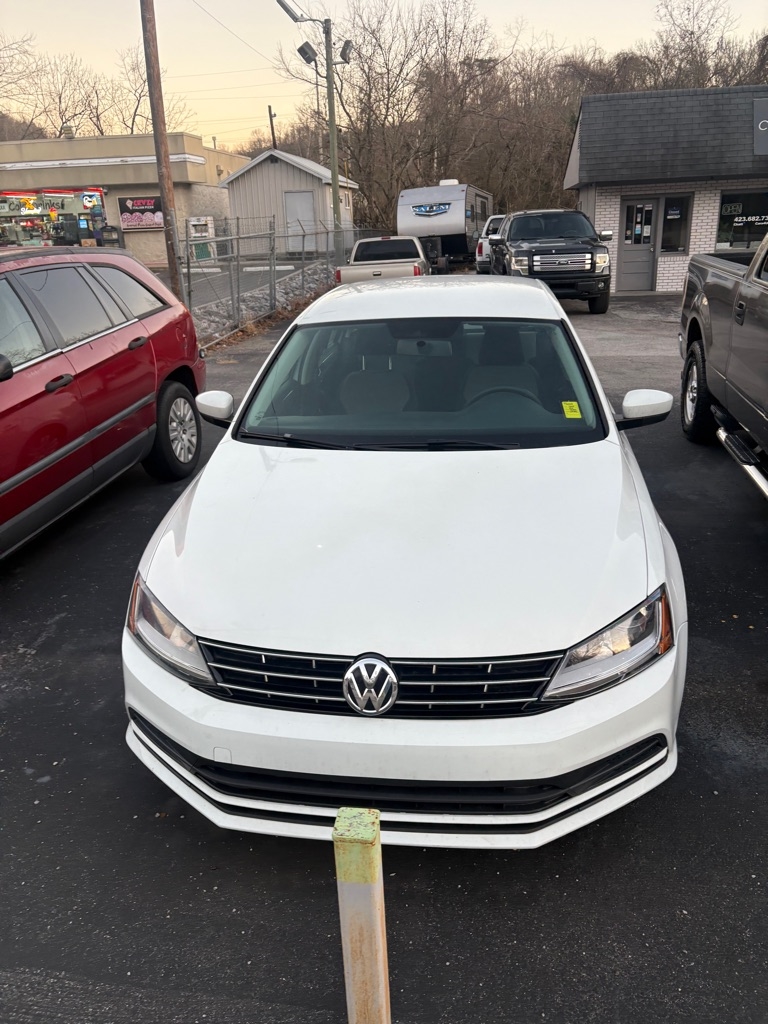 Volkswagen Jetta 1.4T S 6A 2018