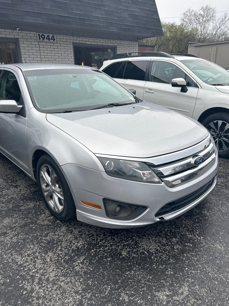 Ford Fusion SE 2012