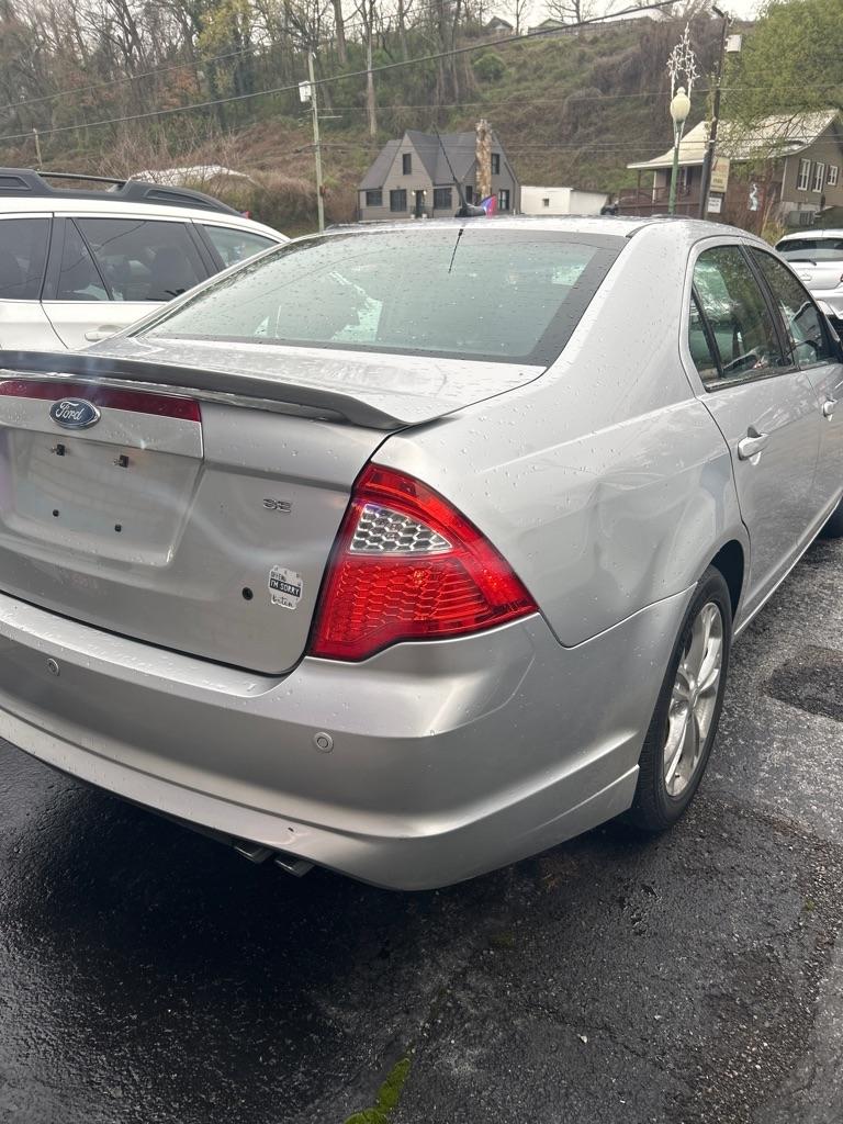 Ford Fusion SE 2012