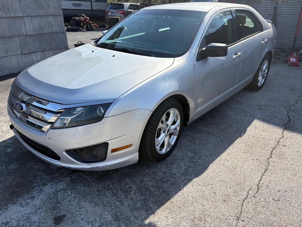 Ford Fusion SE 2012