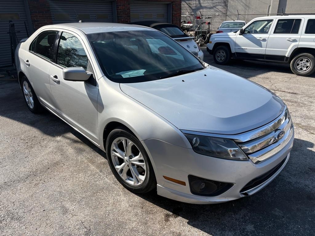 Ford Fusion SE 2012