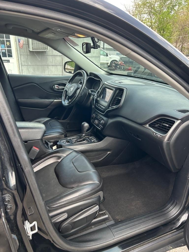 Jeep Cherokee Latitude Plus FWD 2019