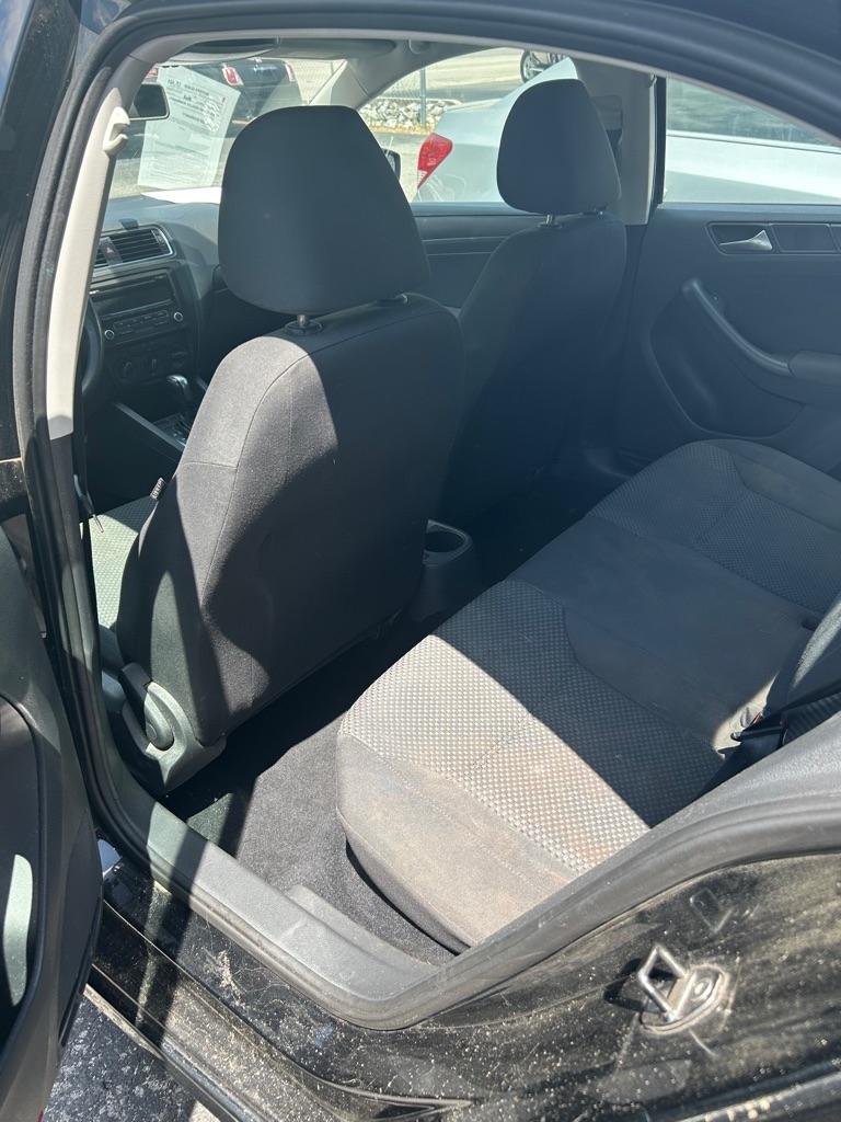 Volkswagen Jetta S 2012