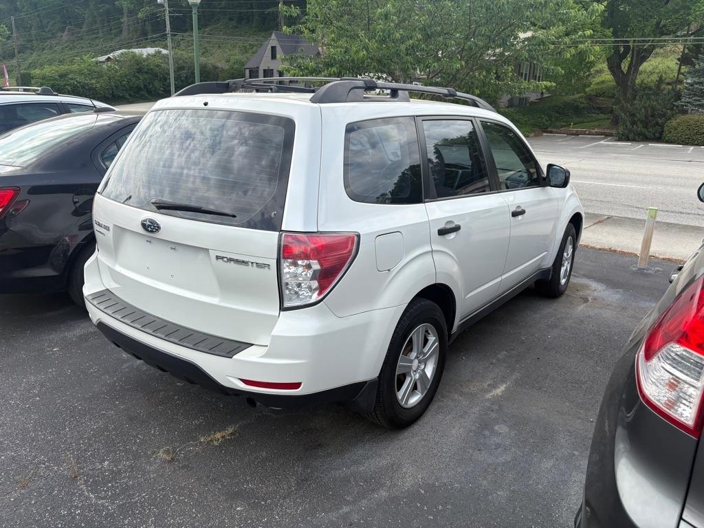 Subaru Forester 2.5X 2012
