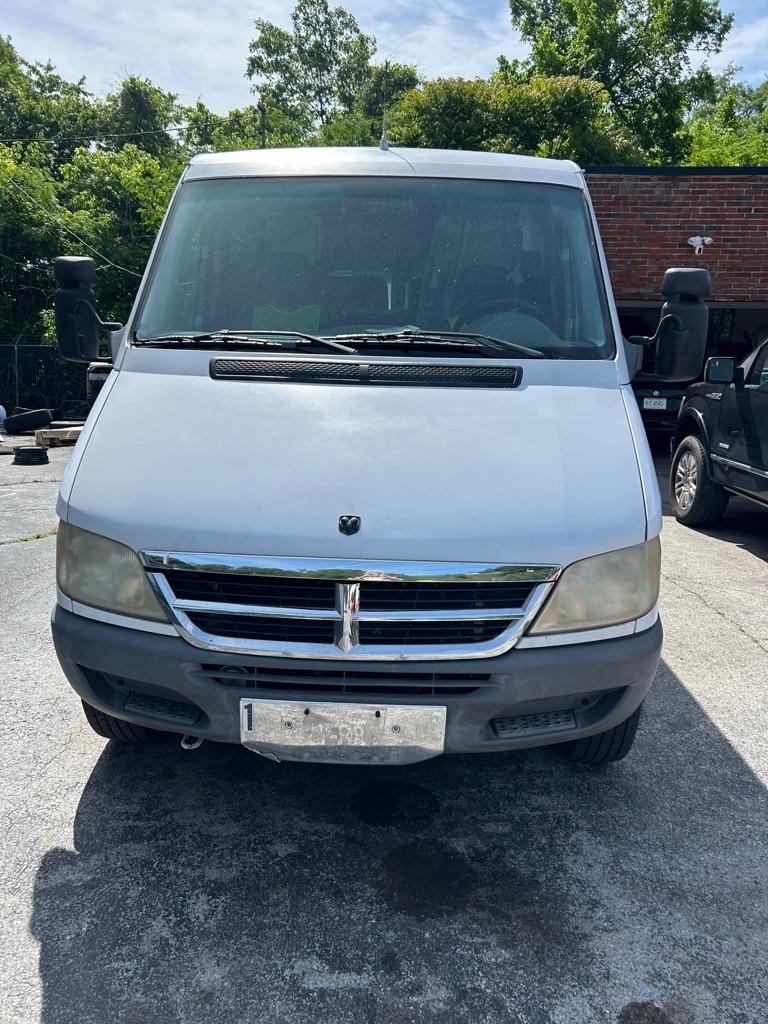 2005 Dodge Sprinter Van 2500 High Ceiling 140-in. WB