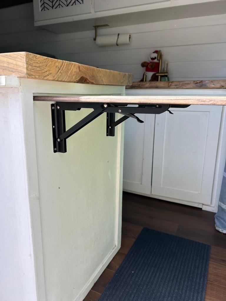 Dodge Sprinter Van 2500 High Ceiling 140-in. WB 2005