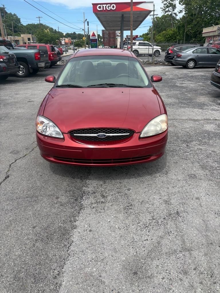Ford Taurus SE 2001