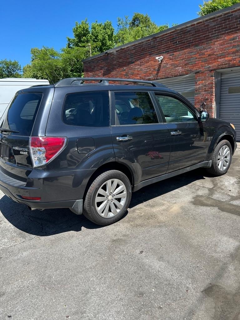Subaru Forester 2.5X Limited 2011