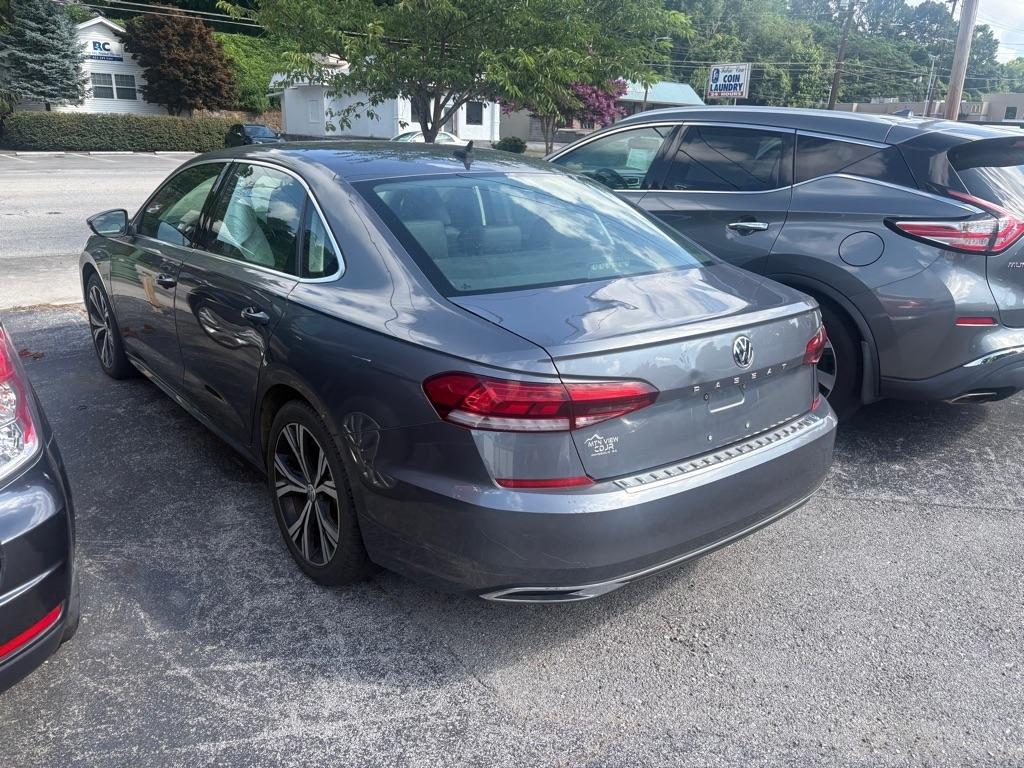 Volkswagen Passat SE 2021