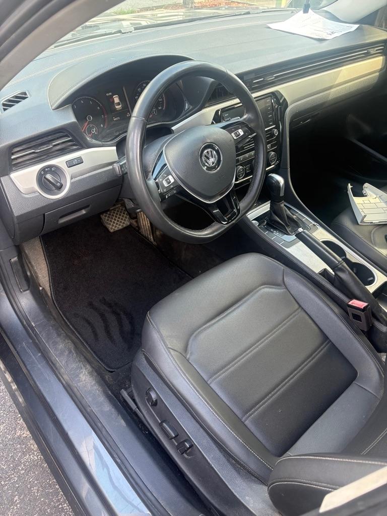 Volkswagen Passat SE 2021