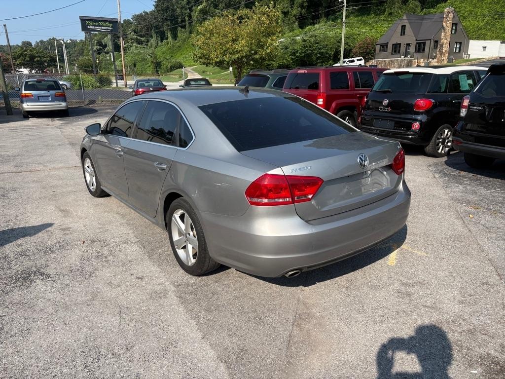 Volkswagen Passat 2.5L SE2 2012