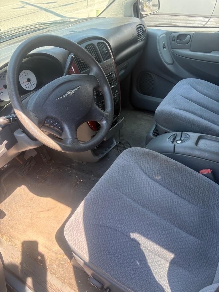 Chrysler Town & Country Base 2006