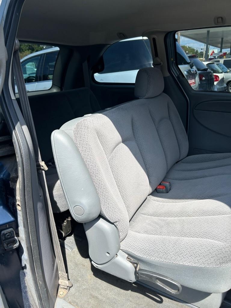 Chrysler Town & Country Base 2006