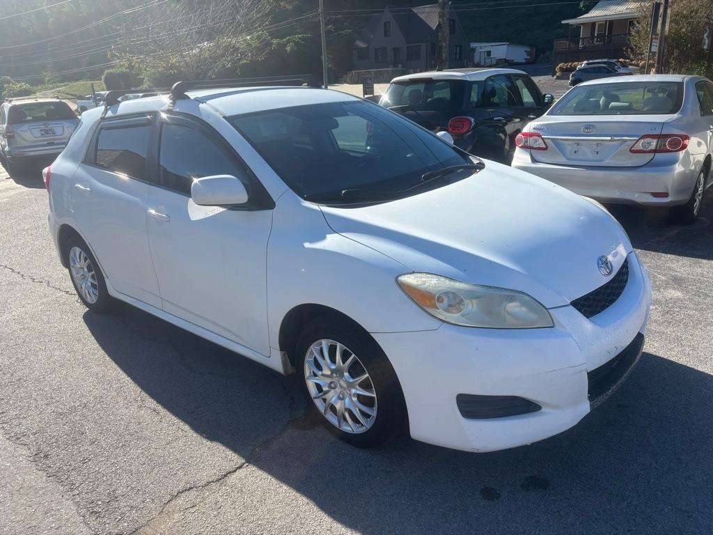 Toyota Matrix Base 4-Speed AT 2009