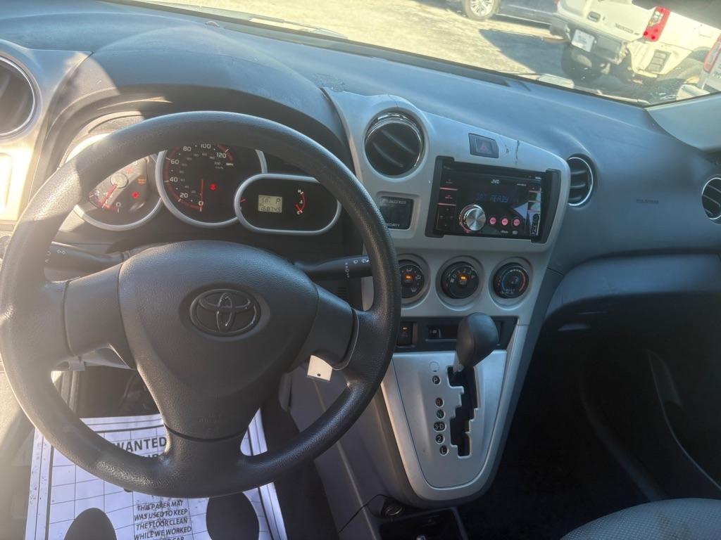 Toyota Matrix Base 4-Speed AT 2009