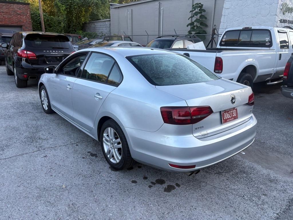 Volkswagen Jetta 1.4T S 6A 2016