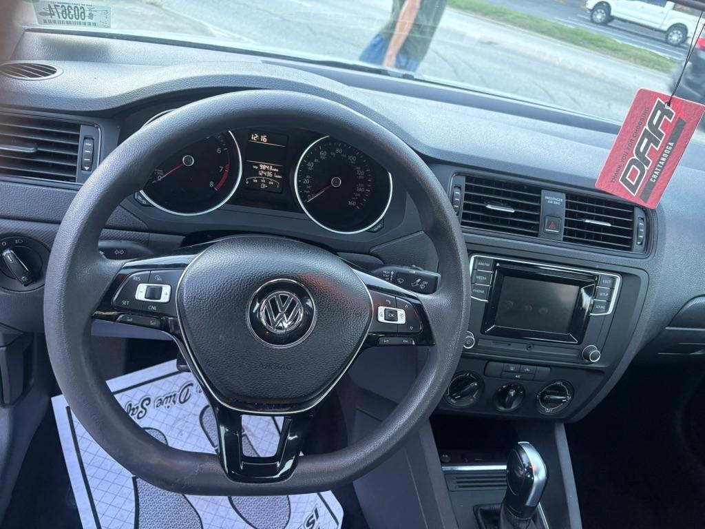 Volkswagen Jetta 1.4T S 6A 2016