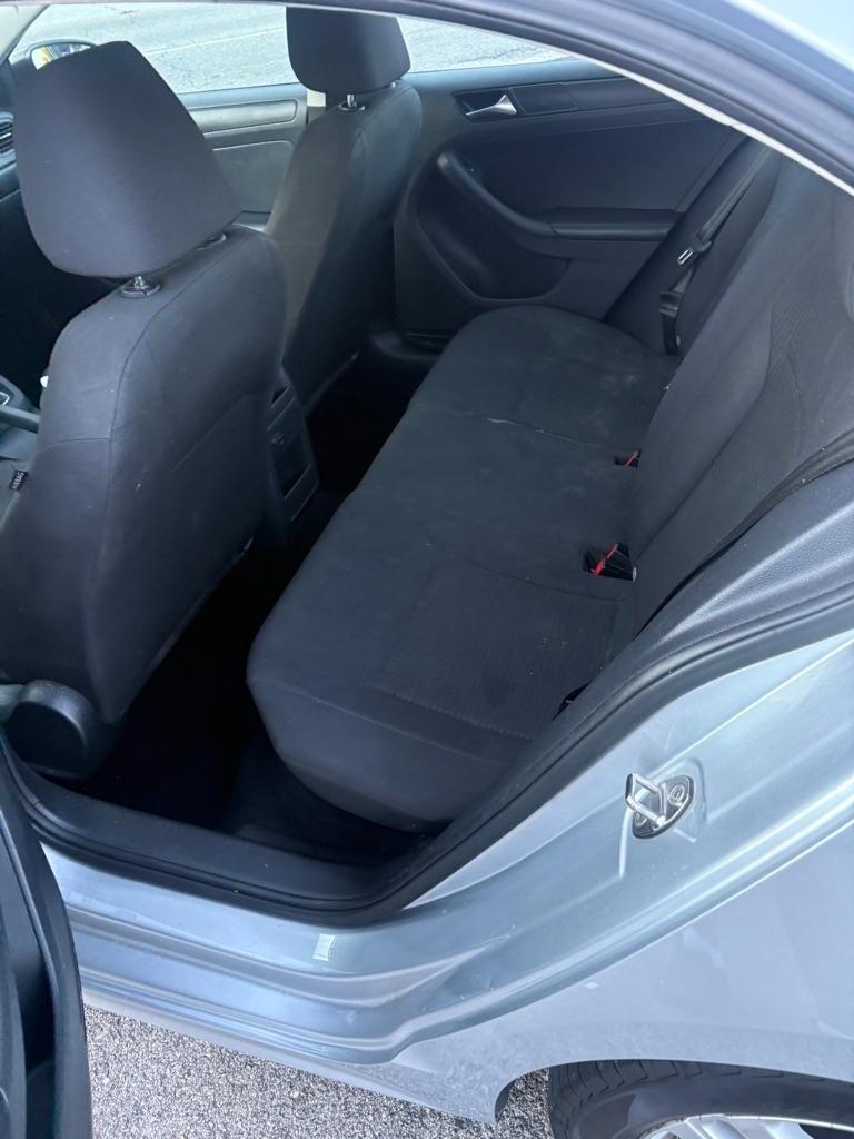 Volkswagen Jetta 1.4T S 6A 2016
