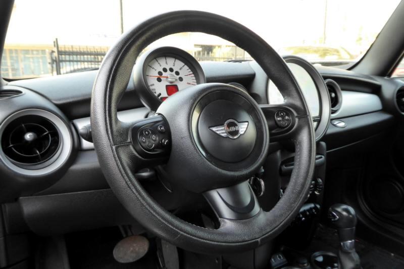 2013 Mini Cooper Hardtop 2 Door photo 12