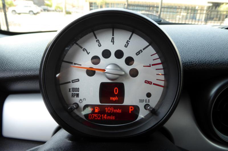 2013 Mini Cooper Hardtop 2 Door photo 16