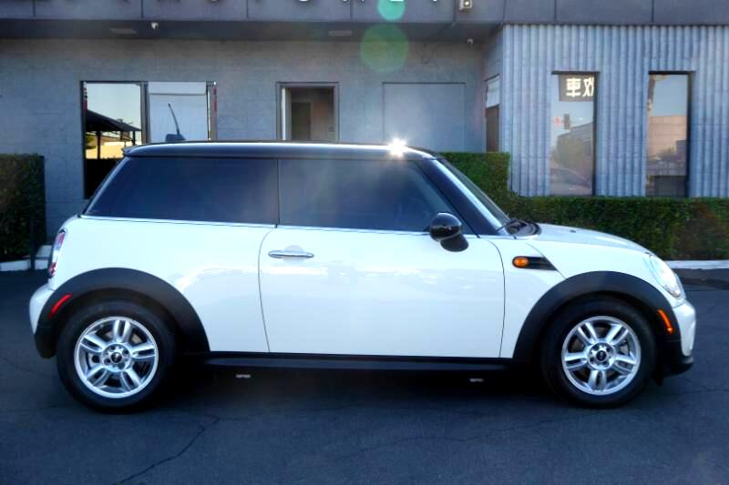 2012 Mini Cooper Hardtop 2 Door photo 3