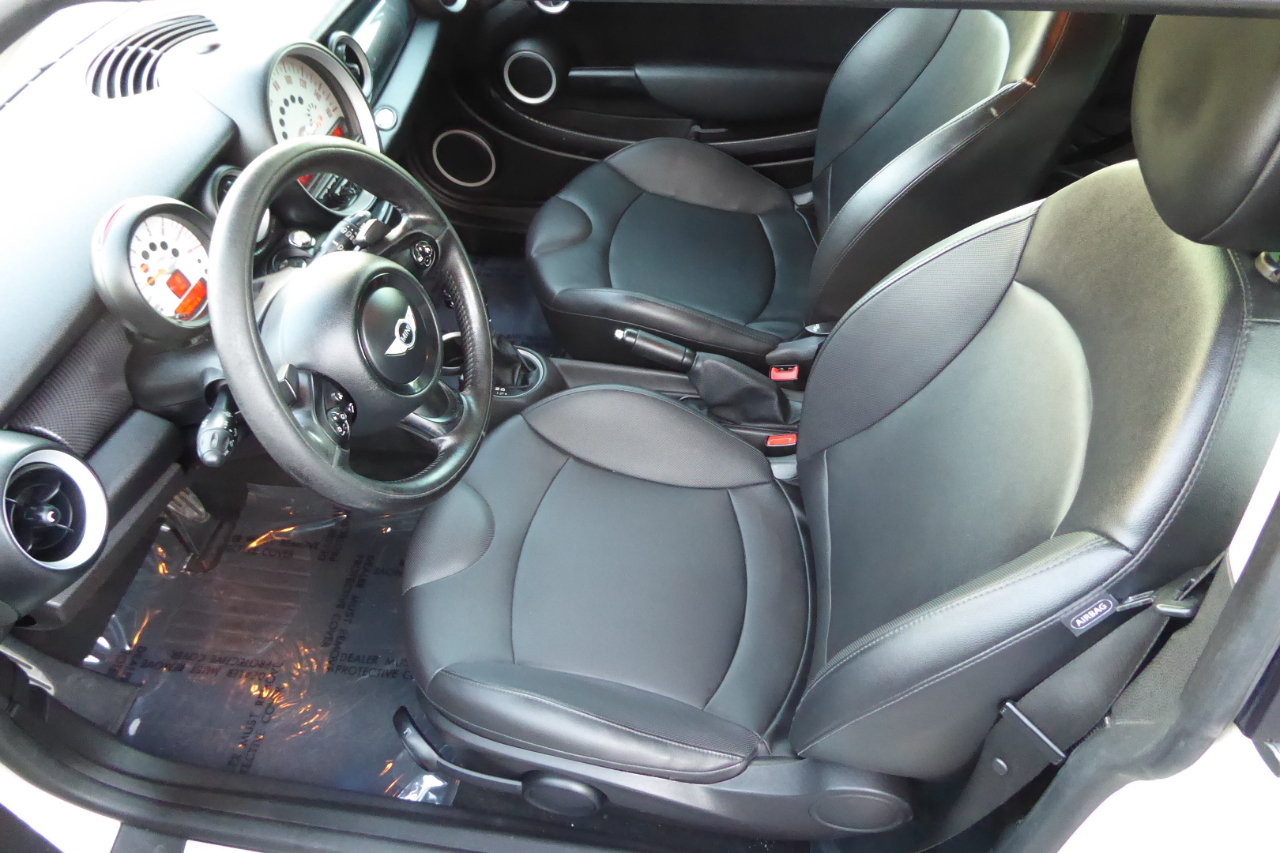 MINI Cooper Clubman 2dr Cpe S 2013 MINI Cooper Clubman 2dr Cpe S 2013