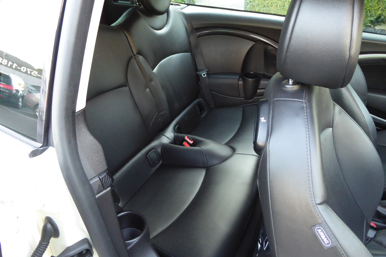 MINI Cooper Clubman 2dr Cpe S 2013 MINI Cooper Clubman 2dr Cpe S 2013