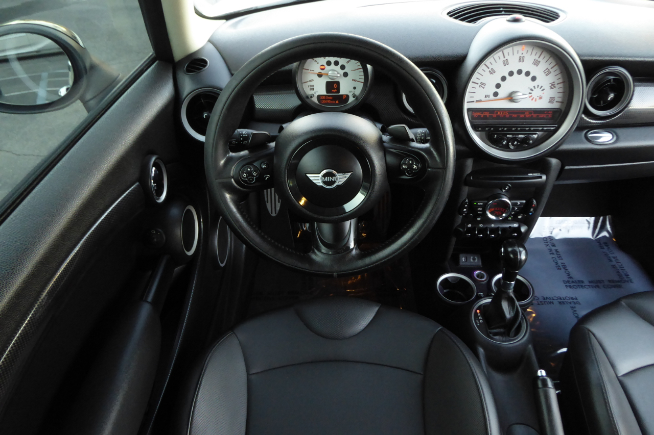 MINI Cooper Clubman 2dr Cpe S 2013 MINI Cooper Clubman 2dr Cpe S 2013