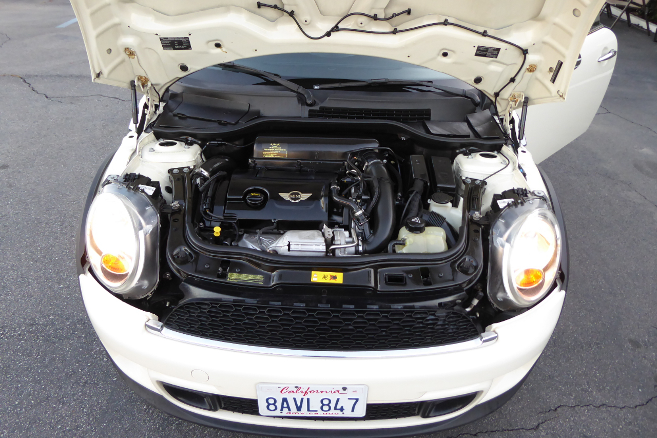 MINI Cooper Clubman 2dr Cpe S 2013 MINI Cooper Clubman 2dr Cpe S 2013