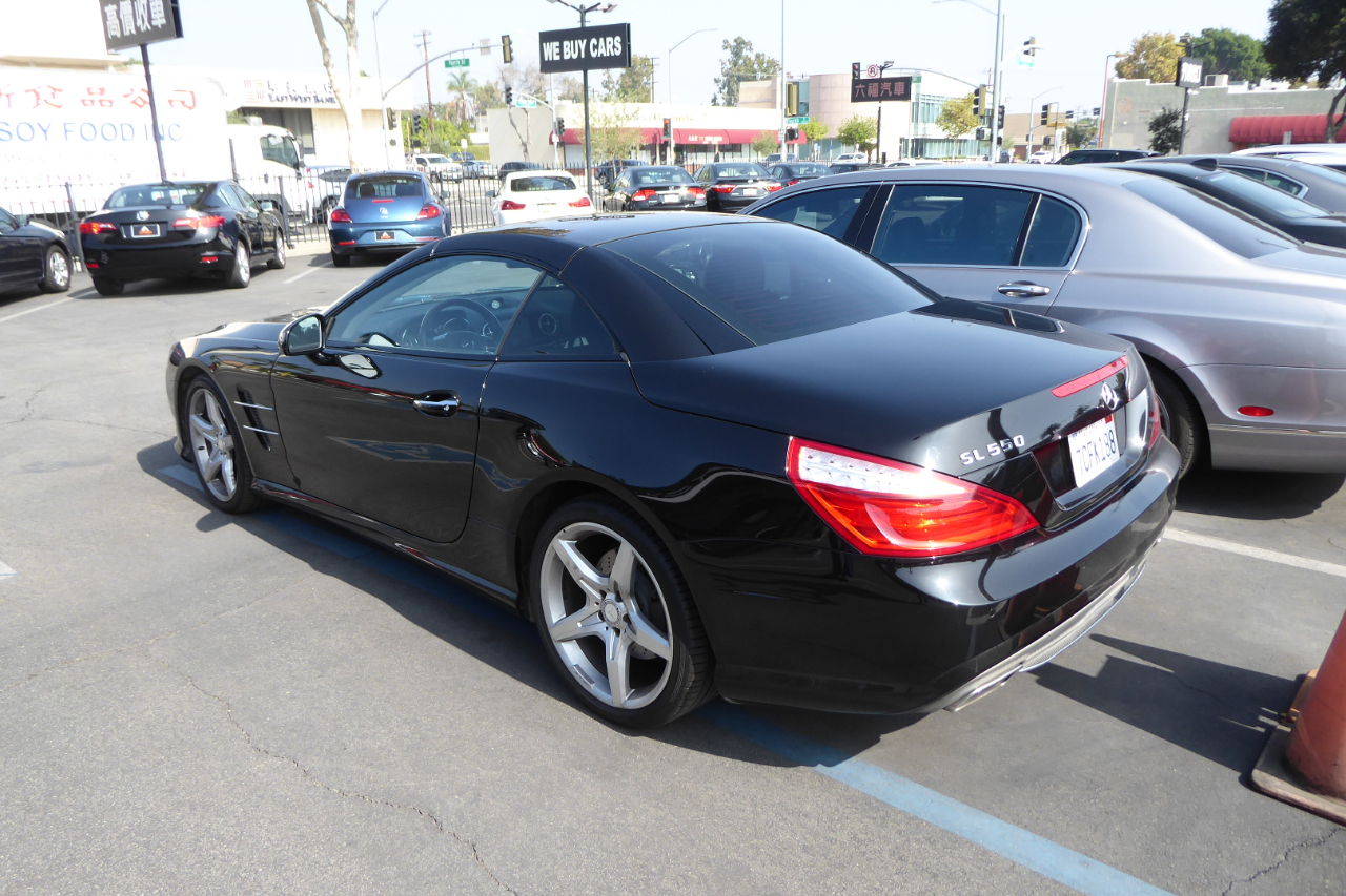 Mercedes-Benz SL-Class 2dr Roadster SL 550 2013 Mercedes-Benz SL-Class 2dr Roadster SL 550 2013