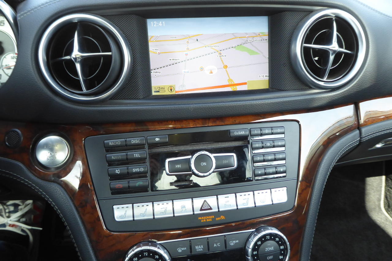 Mercedes-Benz SL-Class 2dr Roadster SL 550 2013 Mercedes-Benz SL-Class 2dr Roadster SL 550 2013