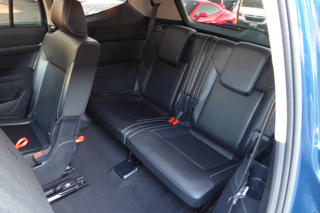 Volkswagen Atlas 2021.5 3.6L V6 SE w/Technology R-Line FWD 2021 Volkswagen Atlas 2021.5 3.6L V6 SE w/Technology R-Line FWD 2021