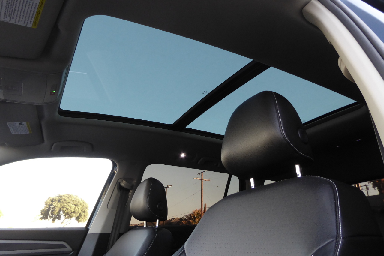 Volkswagen Atlas 2021.5 3.6L V6 SE w/Technology R-Line FWD 2021 Volkswagen Atlas 2021.5 3.6L V6 SE w/Technology R-Line FWD 2021