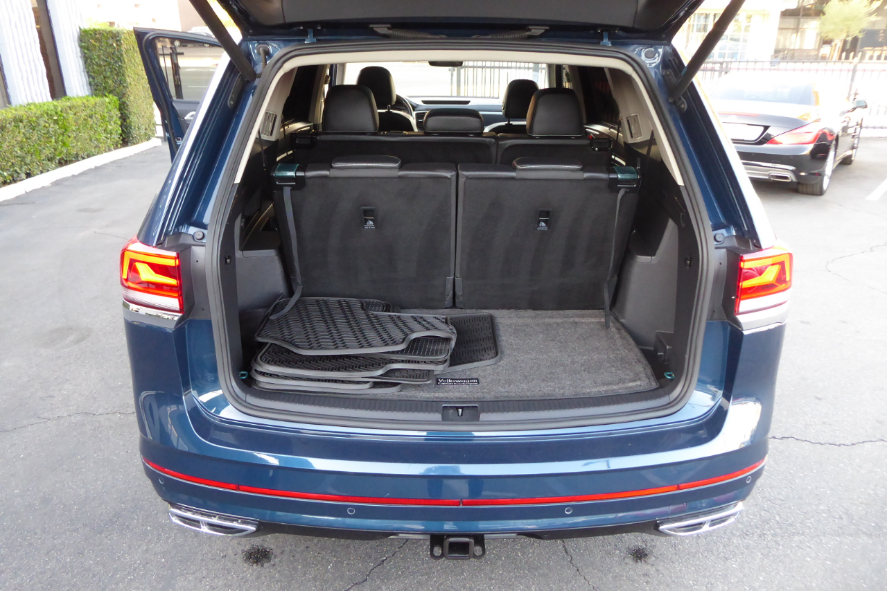 Volkswagen Atlas 2021.5 3.6L V6 SE w/Technology R-Line FWD 2021 Volkswagen Atlas 2021.5 3.6L V6 SE w/Technology R-Line FWD 2021