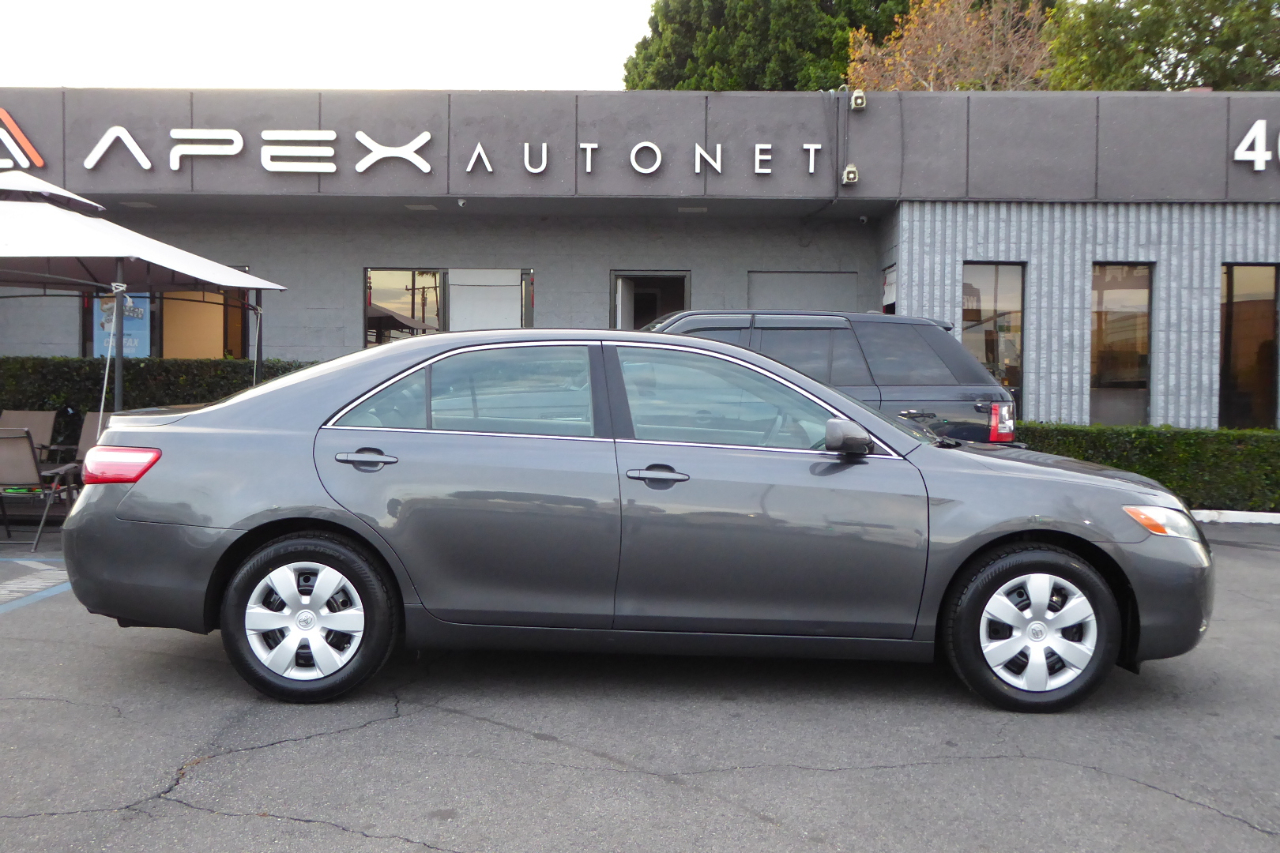 Toyota Camry 4dr Sdn I4 Auto XLE (Natl) 2007