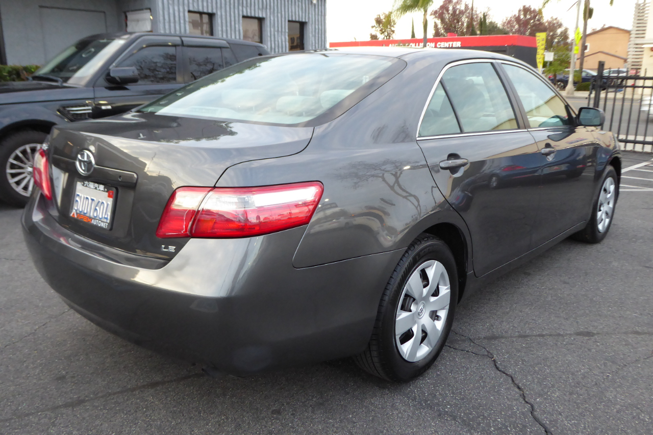 Toyota Camry 4dr Sdn I4 Auto XLE (Natl) 2007